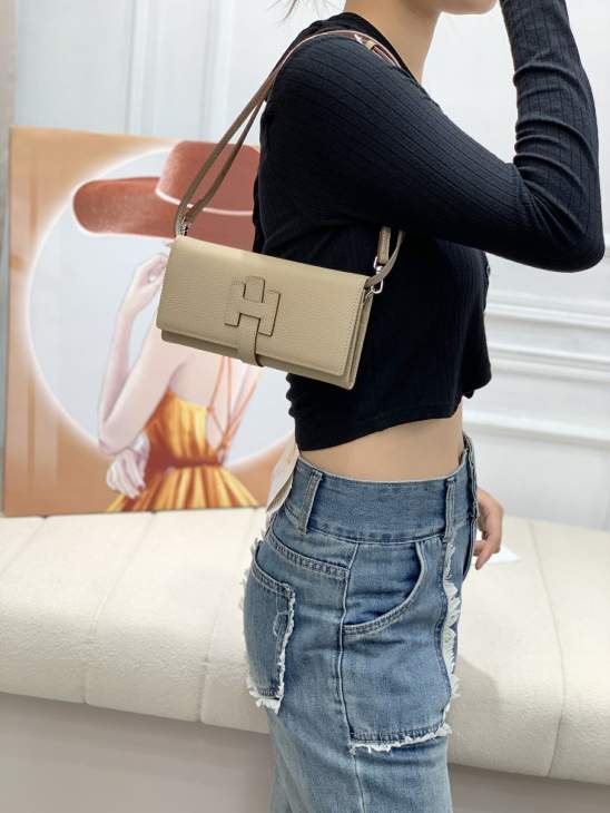 Picture of Hermes Wallets _SKUfw214618382fw